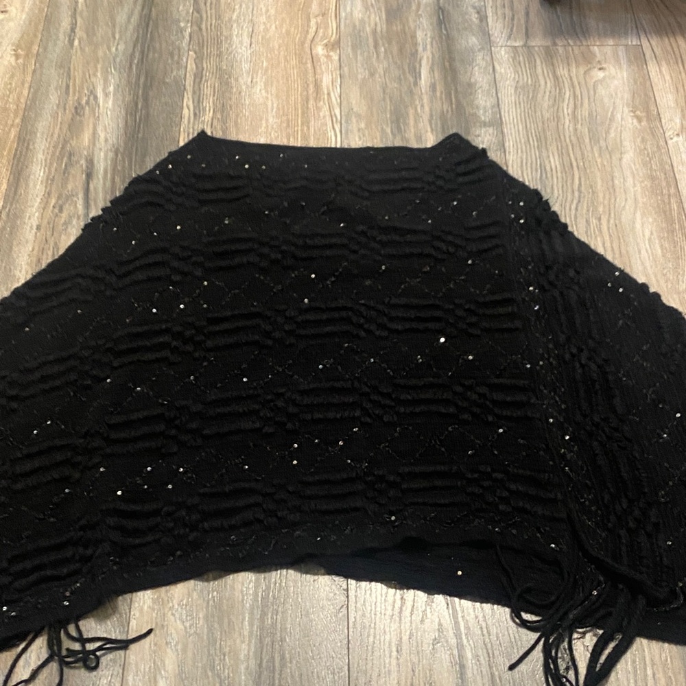 Black Rivet Textured Knit Accessory - Picture 5 of 7